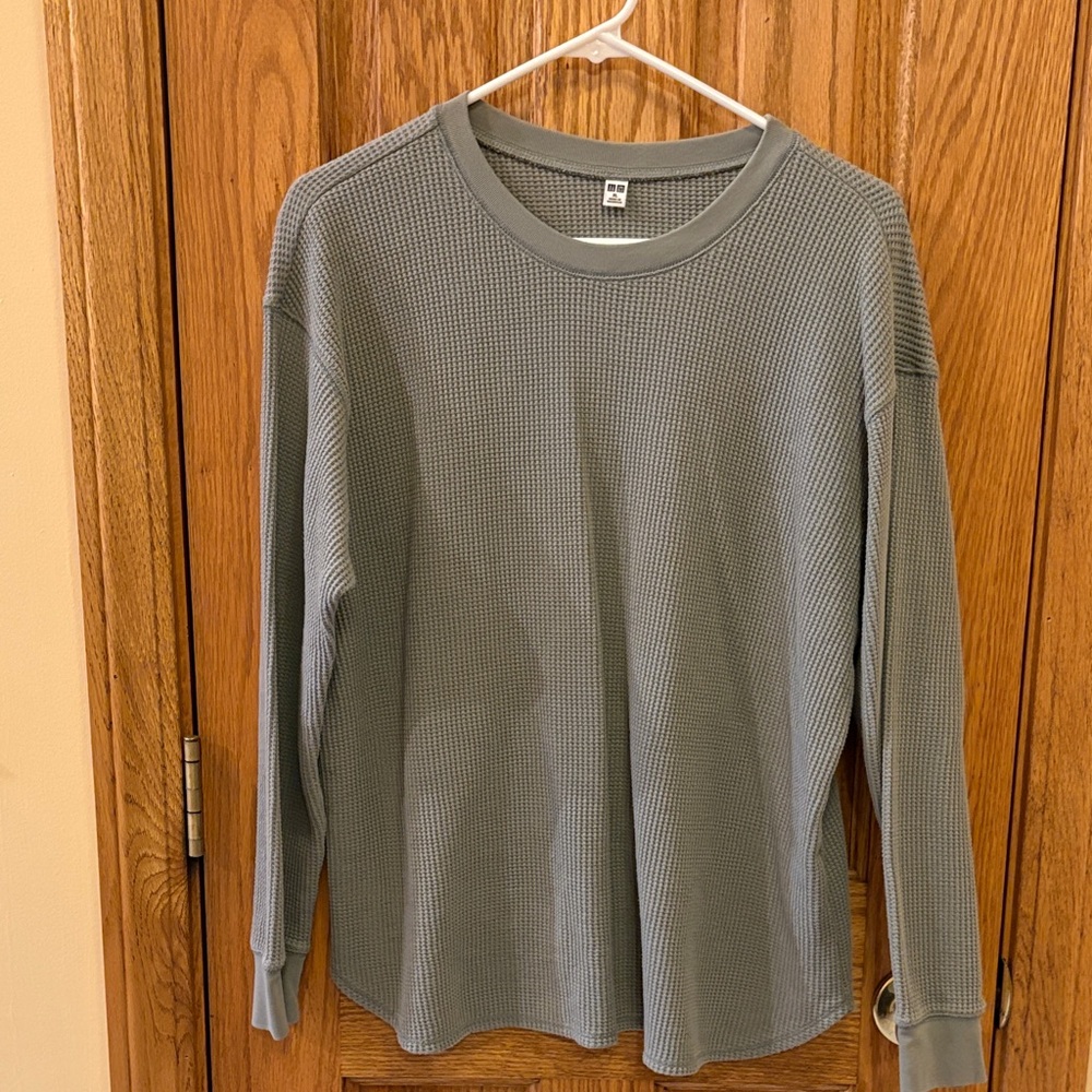Uniqlo Women's Long Sleeve Waffle Thermal Tee in Sage